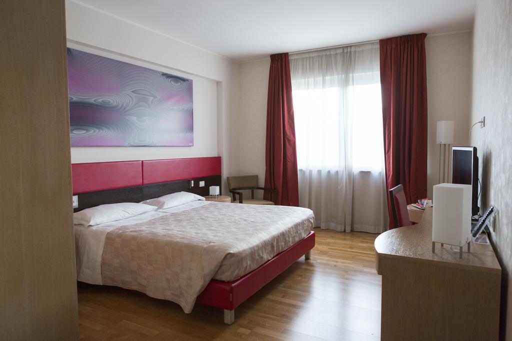 Klass Hotel Castelfidardo Exterior photo